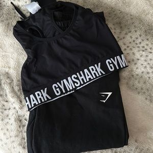 GYMSHARK ESSENTIAL LAZY DAY SET